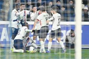 PSG Overcome Hakimi Red Card to Defeat Strasbourg and Reclaim Ligue 1 Summit
